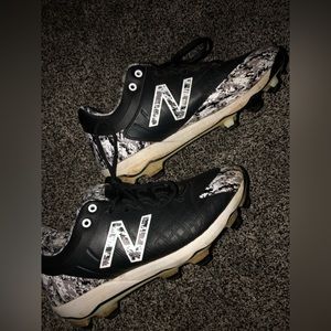 New balance baseball cleats